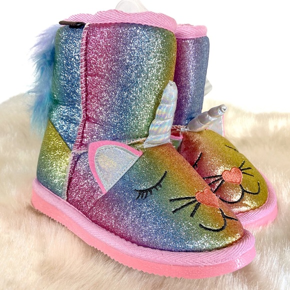 Mukluks Averly Unikitten Pastel Rainbow 